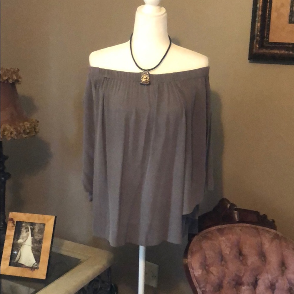 Lavender Brown Off the shoulder top❤️